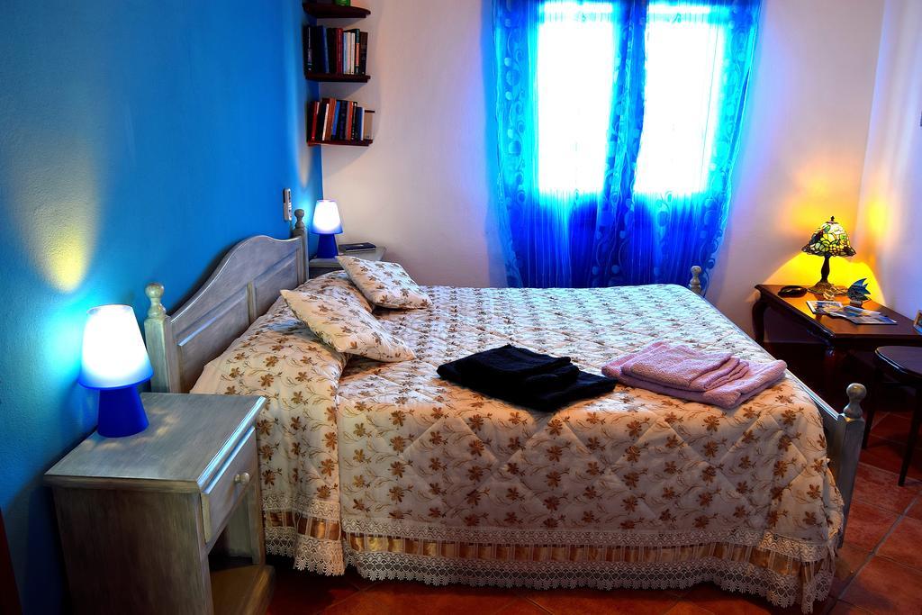 Mi Casa Es Tu Casa 79 Bed & Breakfast Portoscuso Dış mekan fotoğraf