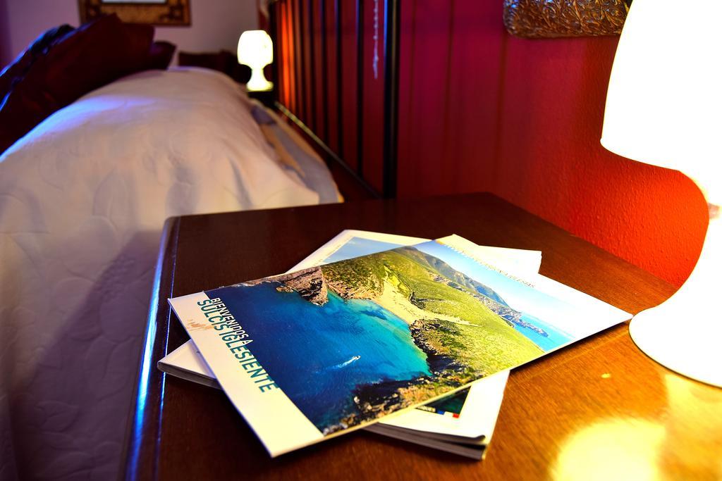 Mi Casa Es Tu Casa 79 Bed & Breakfast Portoscuso Dış mekan fotoğraf