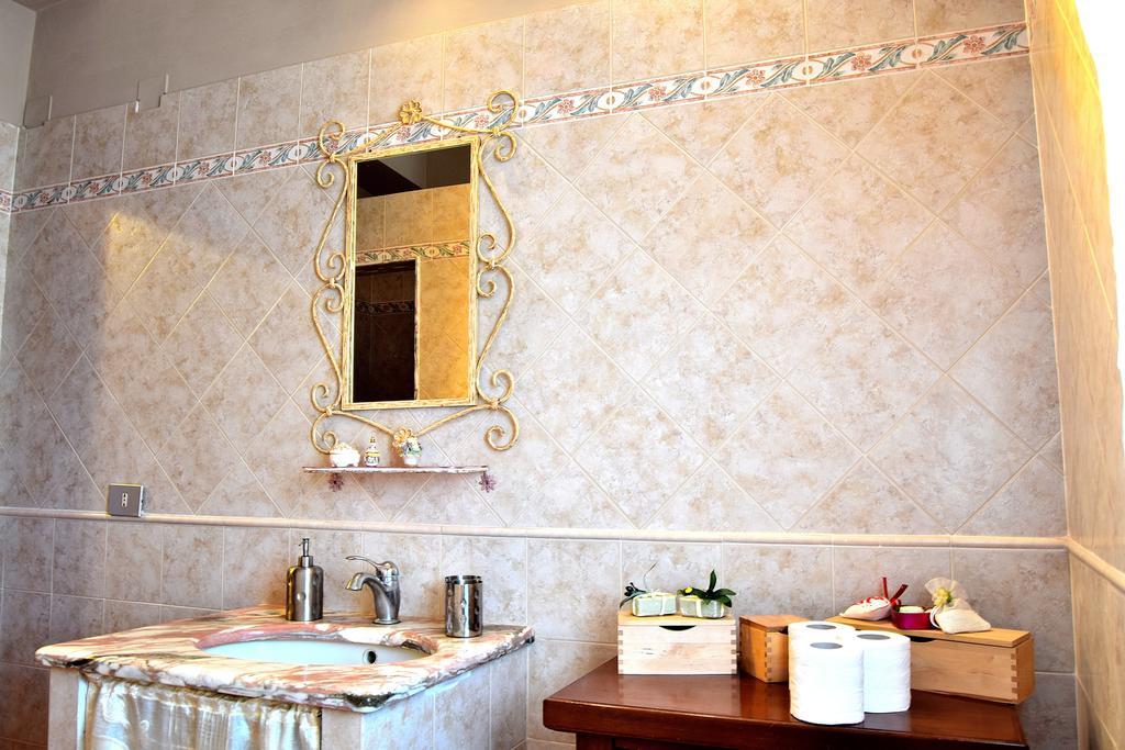 Mi Casa Es Tu Casa 79 Bed & Breakfast Portoscuso Dış mekan fotoğraf