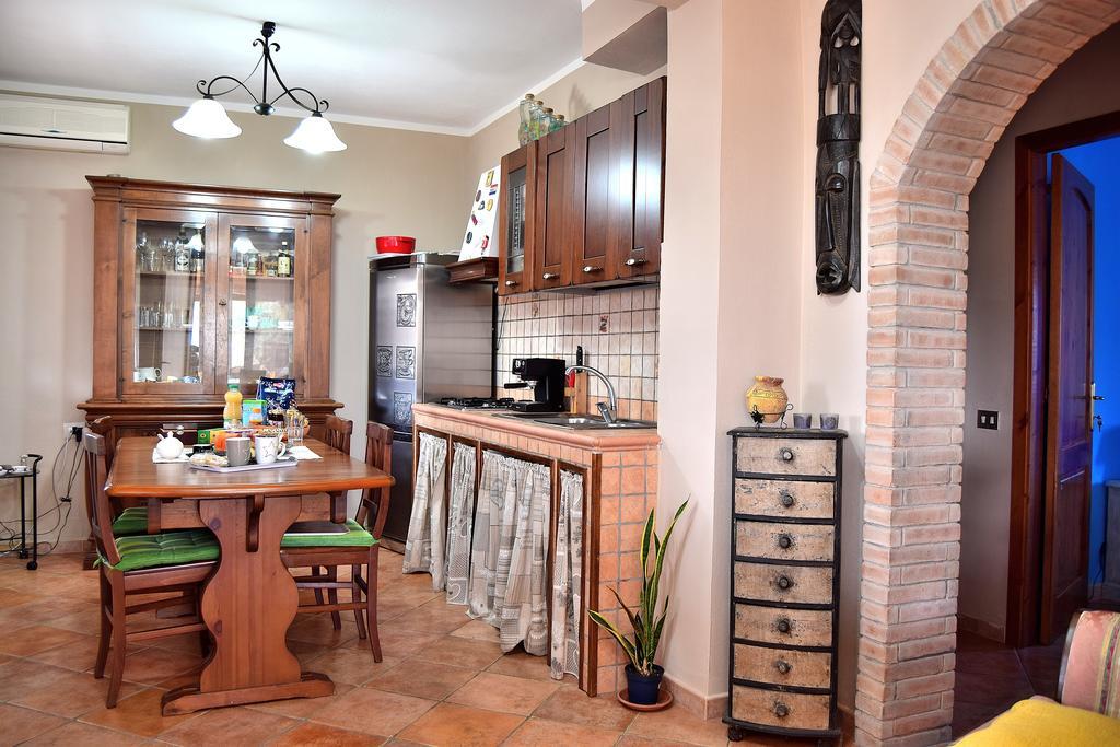 Mi Casa Es Tu Casa 79 Bed & Breakfast Portoscuso Dış mekan fotoğraf
